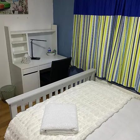 Heathrow Platform Rooms